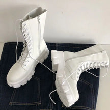 Bota Feminina Cano Médio Cadarço e Zíper com Plataforma Confortável