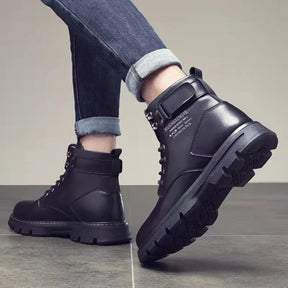 Bota Masculina de Cano Alto Estilo Motoqueiro Impermeável com Design Casual