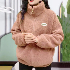 Jaqueta Feminina Para Inverno com Zíper e Detalhes Splice
