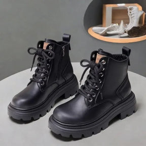 Bota Feminina Cano Curto Solado Grosso Antiderrapante