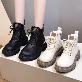 Bota Feminina Cano Curto Solado Grosso Antiderrapante