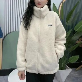 Jaqueta Feminina Para Inverno com Zíper e Detalhes Splice