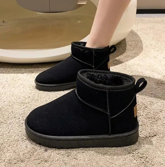 Bota Feminina Curta Acolchoada Plataforma Confortável - (Promoção de Inverno )